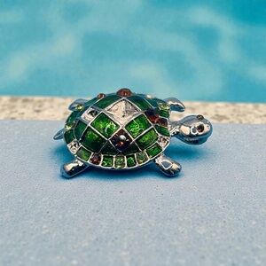 Elegant Mosaic Multicolored Turtle Brooch